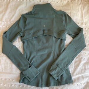 Lululemon define jacket size 4